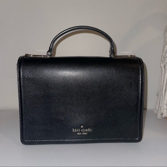 {•SOLD Black & White Kate Spade Crossbody Bag•} - Picture 3 of 8